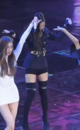 jennieݺlisaԭ jennięϻˮʲô˼