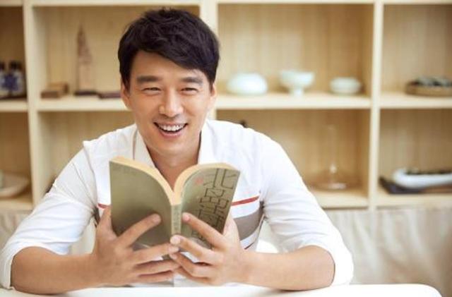 王耀庆外号舅舅怎么来的 王耀庆与虞书欣什么关系