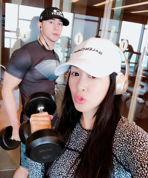 钟丽缇公开减肥瘦身秘密 减脂餐食谱一日三餐这样吃