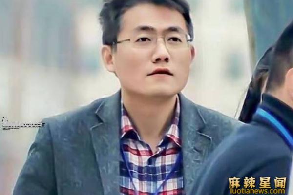 李飞时代峰峻有什么关系 为何一直惨遭网友斥责