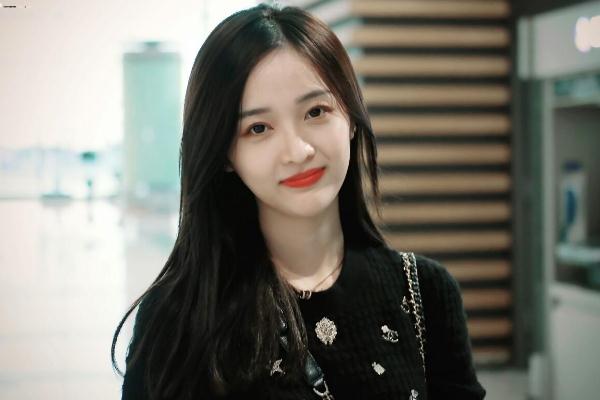 吴宣仪如何应对素颜遭网友调侃一事 为什么她的小名叫小选
