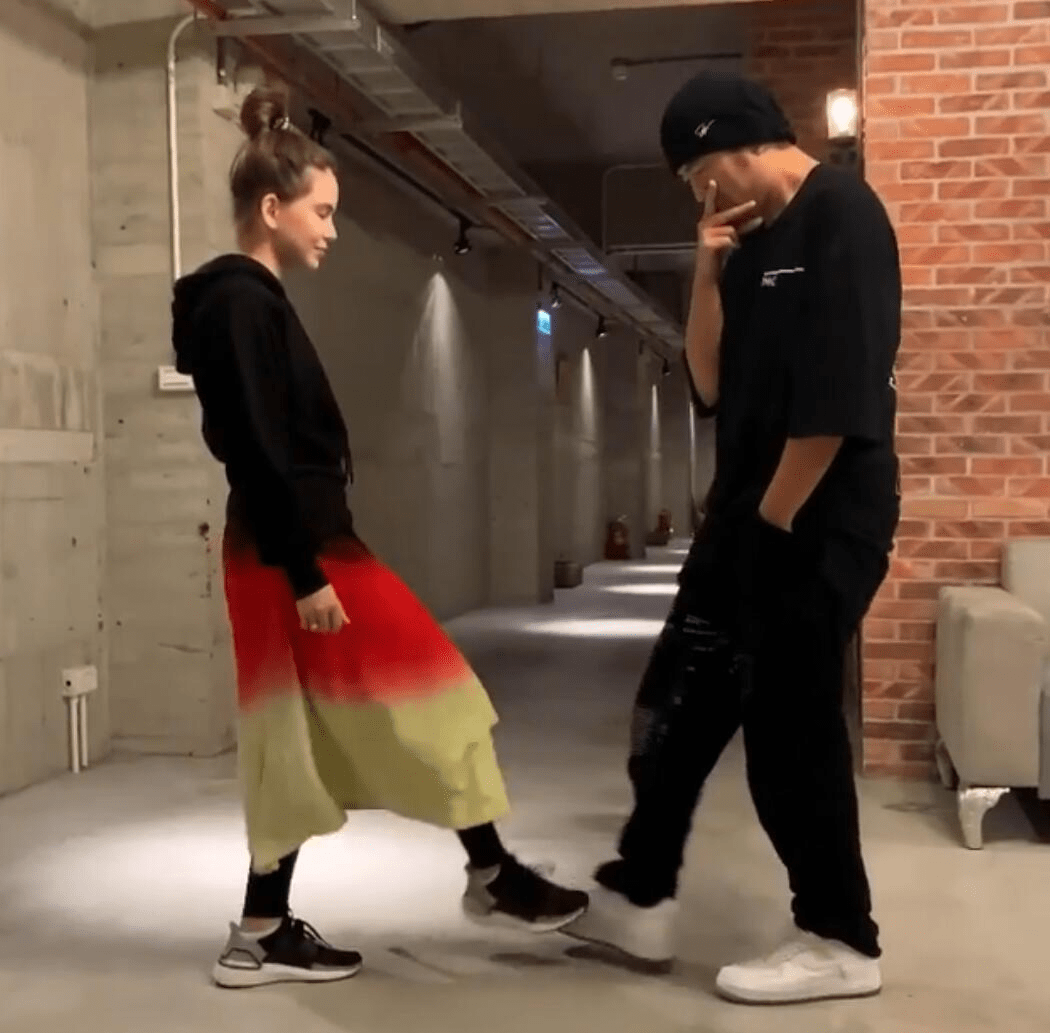 周杰伦昆凌跳舞什么样子 暗戳戳的开始撒狗粮