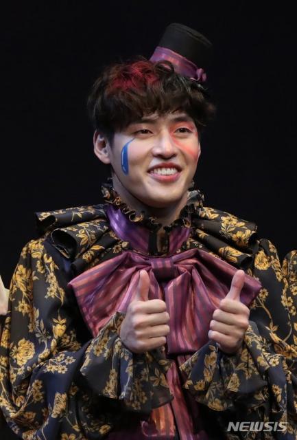 7位舞台剧出身的宝藏演员 Start-Up金宣虎是话剧界偶像