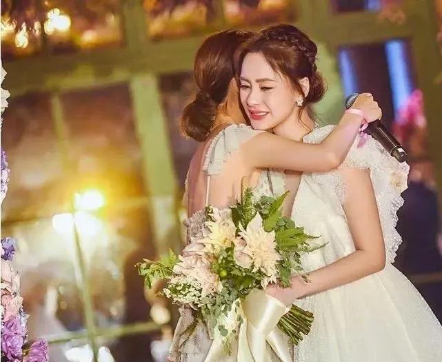 阿娇赖弘国离婚为什么全网为她叫好 婚姻真的是爱情的坟墓