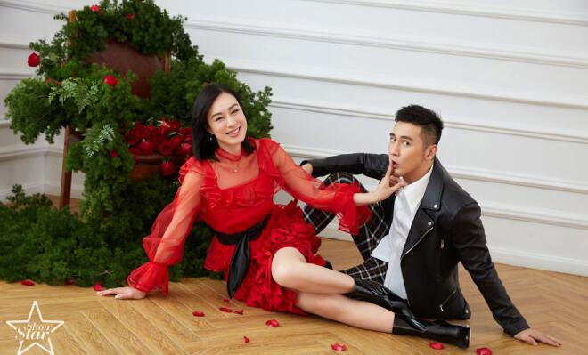 张伦硕比钟丽缇小多少岁 人鱼夫妇不畏年龄差感情甜蜜