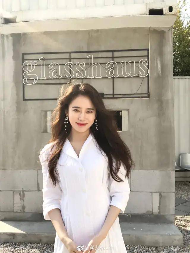 周扬青p图是网红是基本素养 给她的p图技术跪了