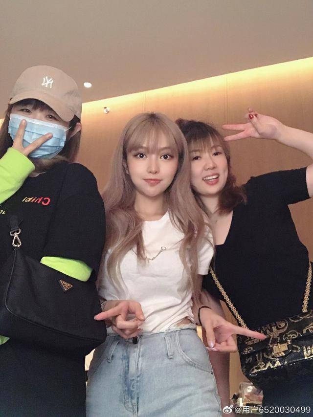 ������ŭ���̰����� ���˻�Ӧ͸¶���Ḵ��