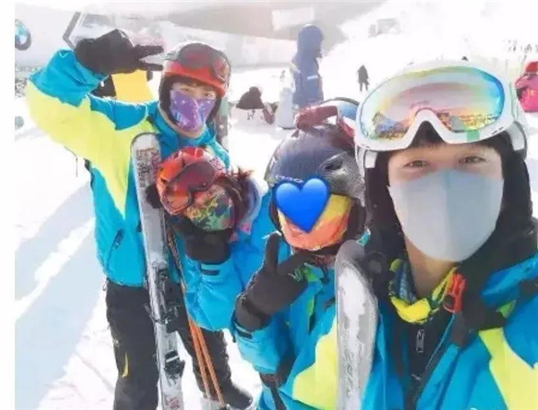 肖战时隔一年的道歉 粉丝行为偶像要负责吗
