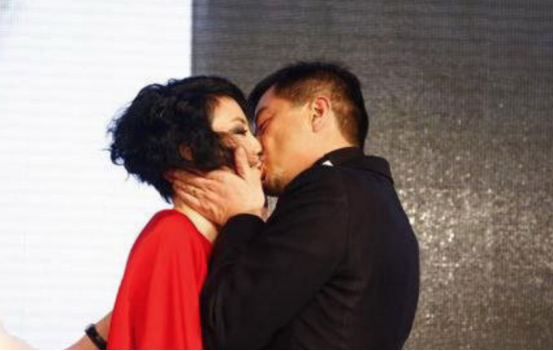 李亚鹏新女友是海哈金喜吗 李亚鹏离婚7年将迎来第二春