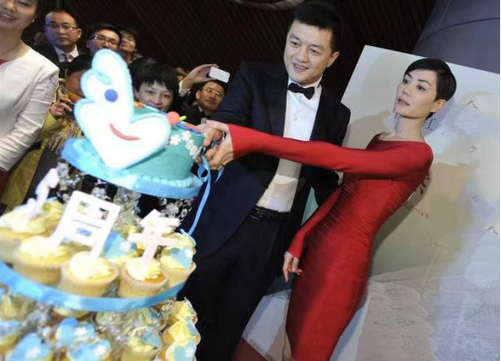 李亚鹏新女友是海哈金喜吗 李亚鹏离婚7年将迎来第二春