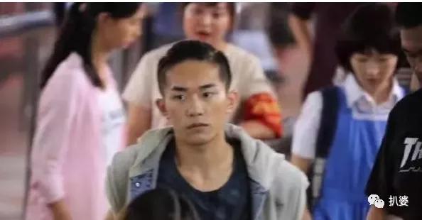 周冬雨方否认恋情 从窦靖童到易烊千玺绯闻对象跨度好大