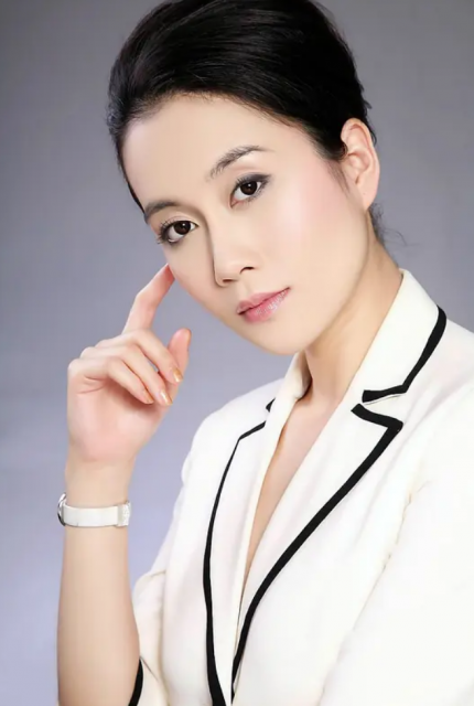 演员温峥嵘演艺之路一波三折 我不红缺的是运气