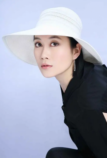 演员温峥嵘演艺之路一波三折 我不红缺的是运气