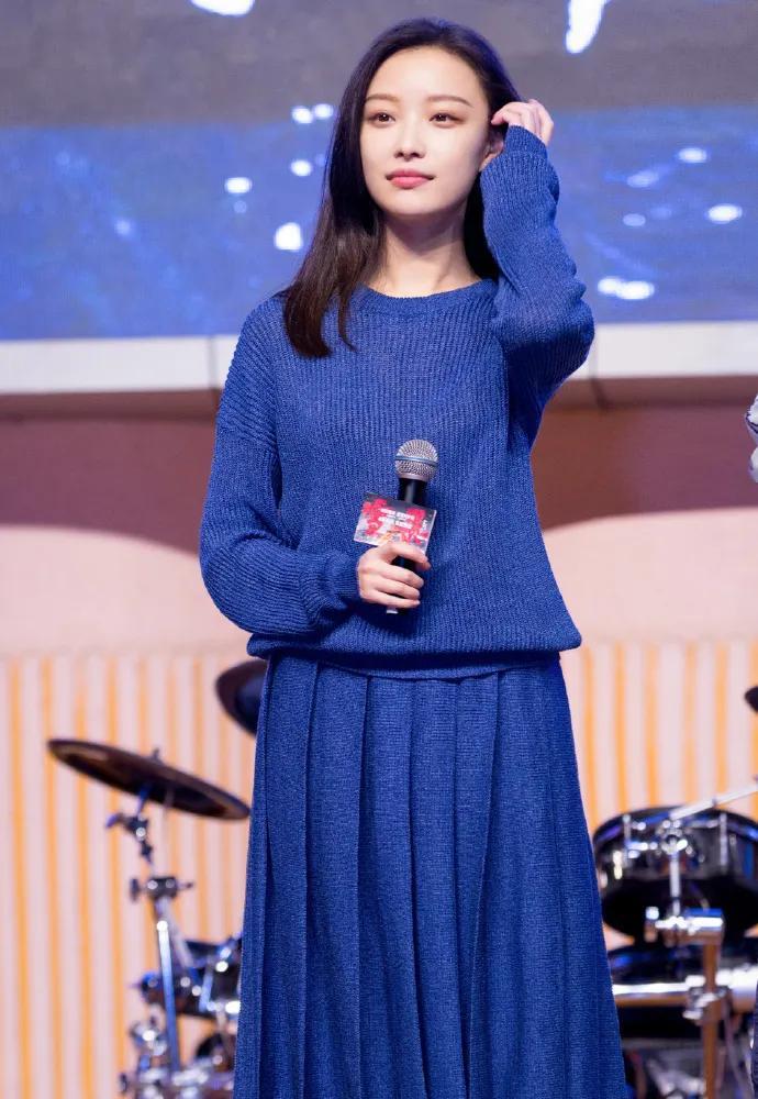 吴谨言哪里人 成为DIOR肌活蕴能形象大使