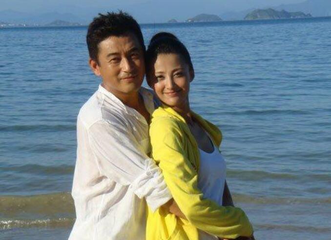 王志飞张歆艺什么关系 王志飞分手张歆艺后闪婚小15岁女星