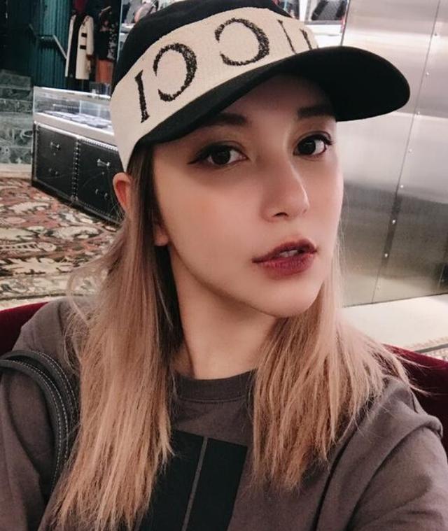 李雨桐晒与男友情侣睡衣照秀恩爱 吴懿韬个人资料简介年龄多少