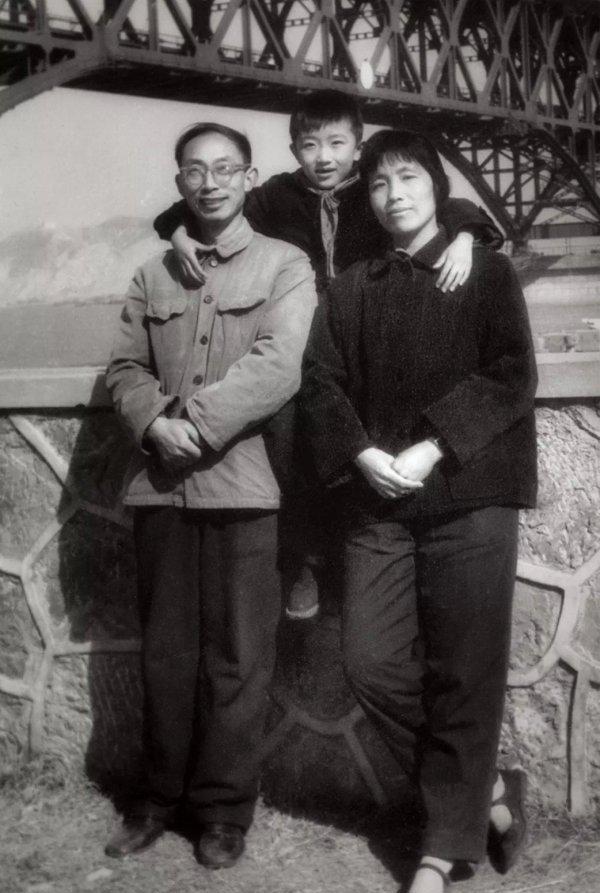 演员刘江去世享年95岁 曾同时患有三种癌症喜欢和年轻人交流