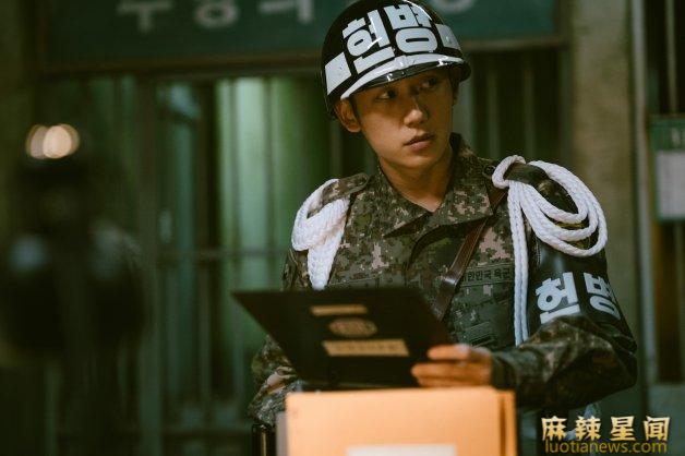 韩剧D.P:逃兵追缉令九个亮点 丁海寅演绎逃兵演技爆棚