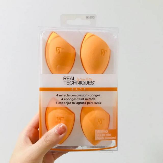 ʥ��ױ����ô��?������ͬ���ѩС¹ױ������������ʥ����