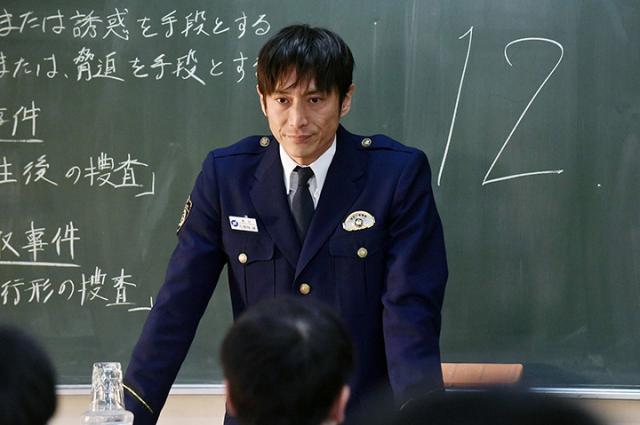 伊势谷友介承认吸毒已送检及与事务所解约 洼冢洋介网上力撑