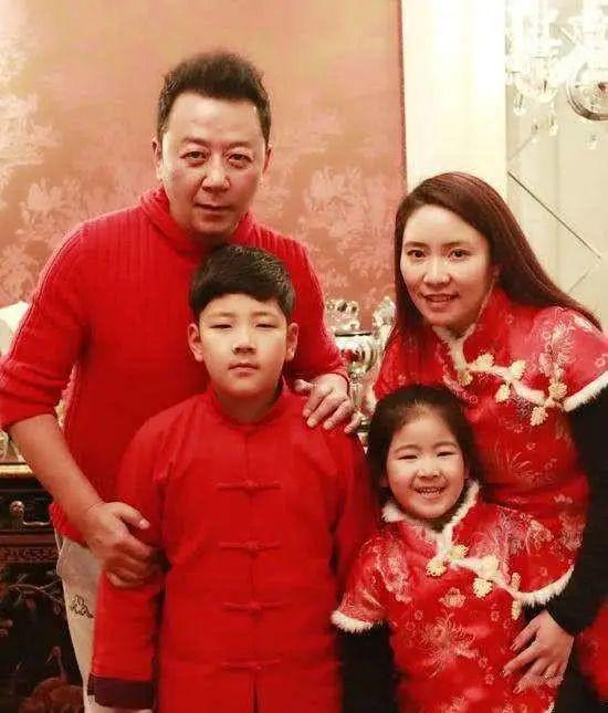 郭涛出书自曝打女人经历 父亲的力量原来主要讲述的是这个