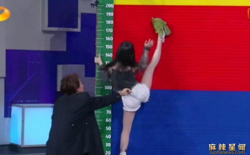 鞠婧祎身高多少 与他站在一起暴露真实身高