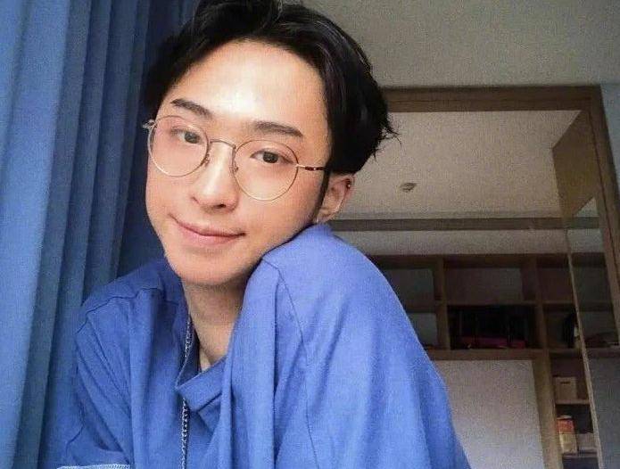 伊能静儿子女装照性感热辣 打扮起来就没女孩子什么事