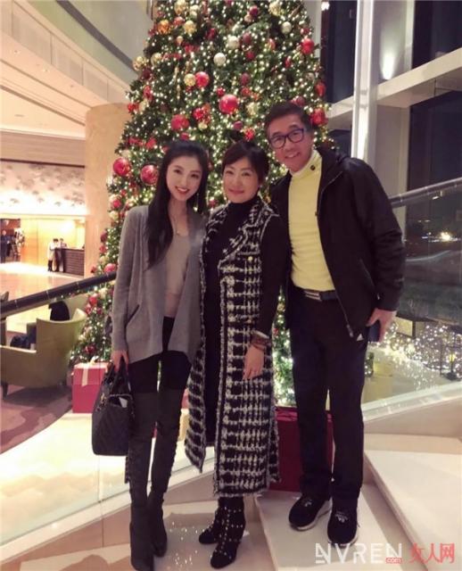 �����ǰŮ�ѳ¿��� �������Sabrina Chan�������Ž���ջ��Ҹ�