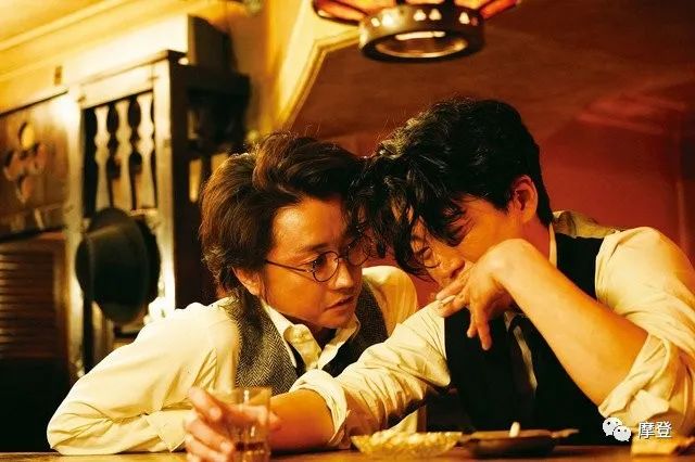 人间失格太宰治自杀引热议 电影里的他们为何决定去死