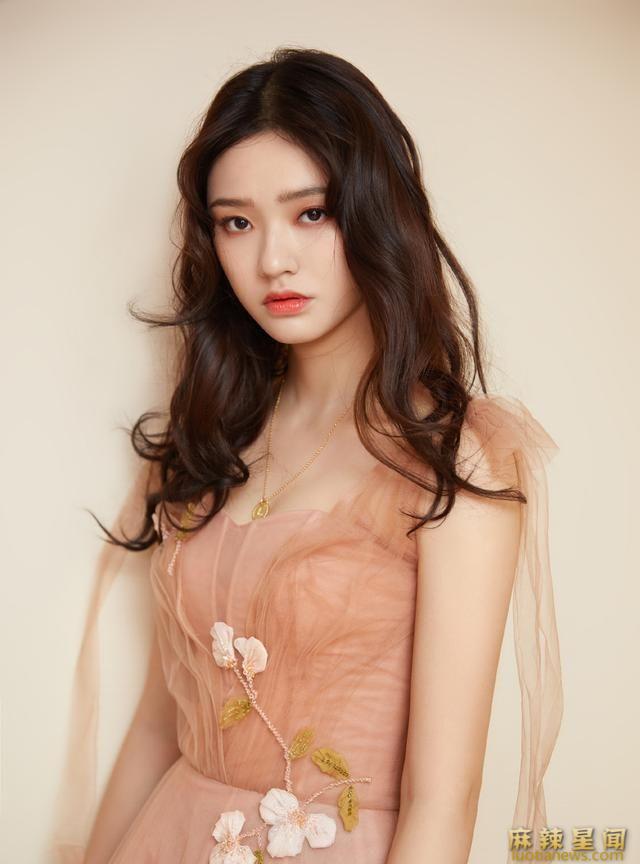冯绍峰的前女友都有哪些 冯绍峰承认过的前任只有倪妮