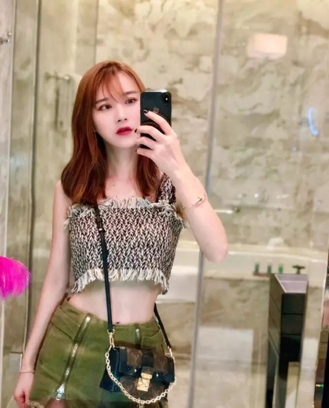 抖音江奈儿个人资料简介 江奈儿真实姓名微博生活照诱惑写真