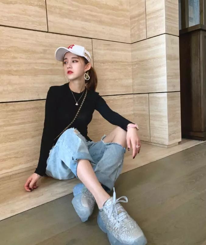 抖音江奈儿个人资料简介 江奈儿真实姓名微博生活照诱惑写真