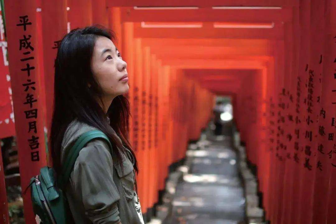 蒋方舟与妈妈签催婚协议 内容轻松有趣太讨喜了