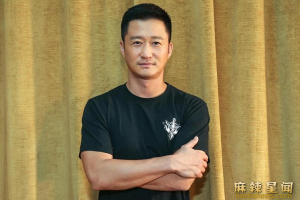 吴京身高多少 战狼2一张狱照曝光了他真实身高