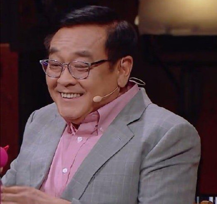 郭敬明被尔冬升怼哭 这个行为实在是太绿茶了