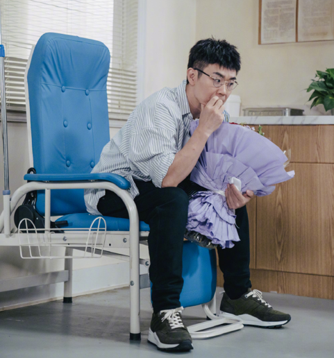 郭敬明被尔冬升怼哭 这个行为实在是太绿茶了