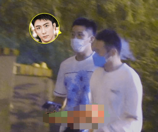 黄景瑜怒斥跟拍者说了什么 请先把自家管后院着火了
