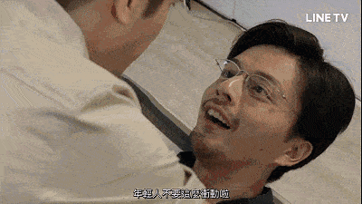 郭家铭离婚蹭郝蕾热度 求锤得锤过往被爆料