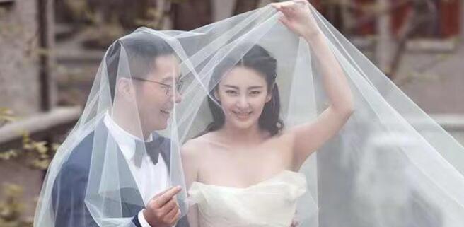 ������Ϲ�����˭ ����������븻���������