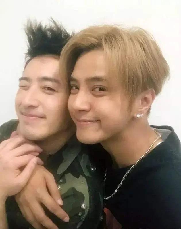潘玮柏ins小号账号叫什么 疑似小号内容被扒与网红搞暧昧