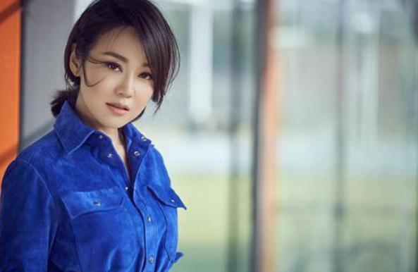 闫妮现任老公叫什么 闫妮经历不完美婚姻如今事业蒸蒸日上
