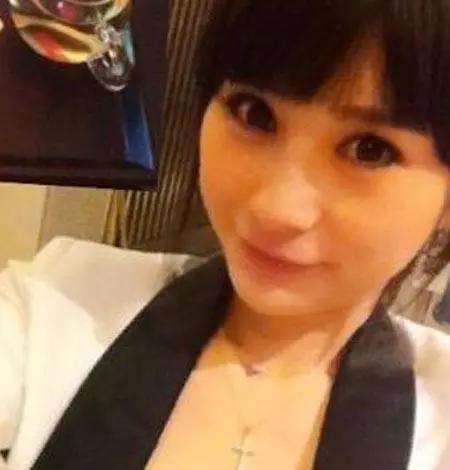 ������֤�������ַ���ͷʫ���ܹ��� ���ѵ�������˭