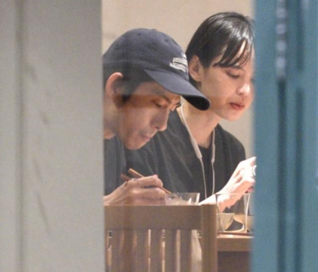 帅气偶像都爱漂亮女星 杰尼斯V6大嫂团总整理