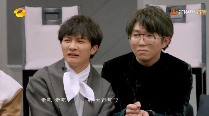 周深和毛不易到底说了多少悄悄话 话痨与话少之间的八卦