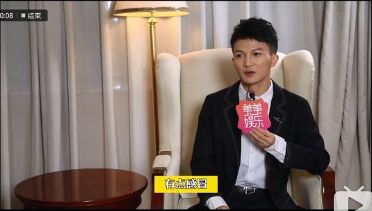 周深和毛不易到底说了多少悄悄话 话痨与话少之间的八卦