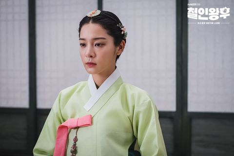 哲仁王后宜嫔薛仁雅自爆整过鼻子 专长是巴西柔术