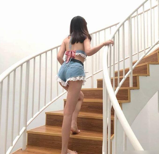 抖音半藏森林最新资料简介 半藏森林绝版福利生活照写真图片