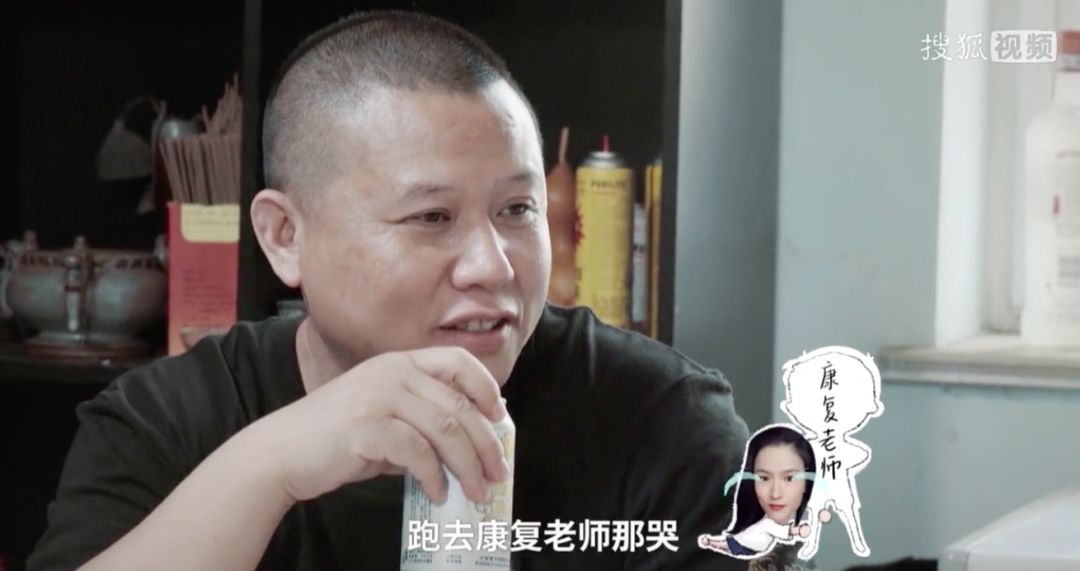 张伟丽卫冕金腰带 让全世界黑粉闭嘴