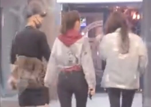 蒋劲夫家暴风波后桃花不减 被拍与美女健身后同回家