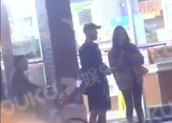 蒋劲夫家暴风波后桃花不减 被拍与美女健身后同回家